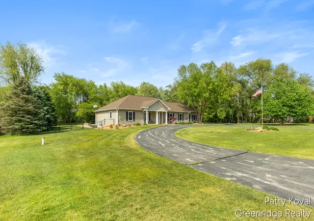 2nd image of 4454 Foxmoor Ct, Middleville, MI 49333 | MLS# 65026024535