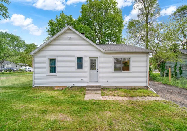 Homes for sale in Summit Township Jackson, MI | 105 Trumble Ave, Summit Township Jackson, MI 49203 | MLS# 55026024542