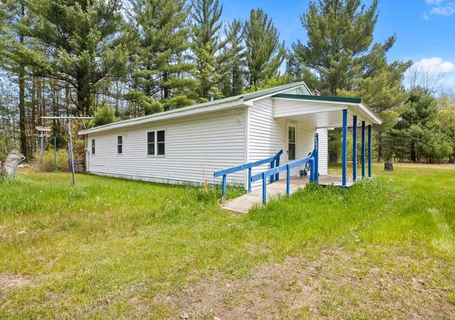2nd image of 3357 Sw Raymo Rd, South Boardman, MI 49680 | MLS# 78080068738