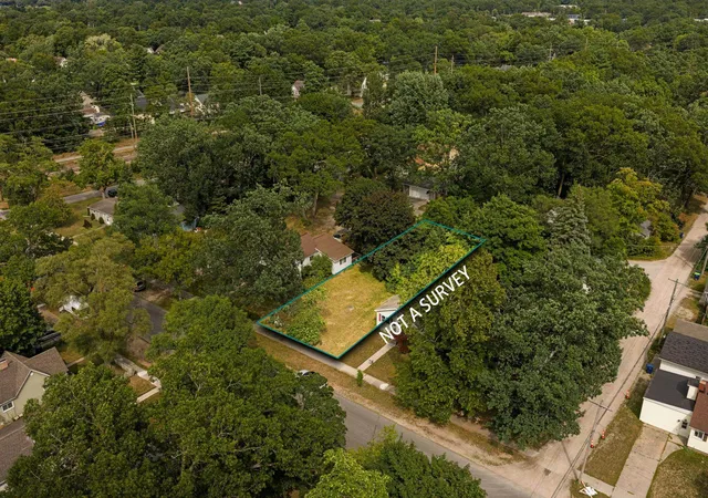 Photo 1 of Land for sale at 615 Grant St, Traverse City, MI 49686 | MLS# 78080068739 | Listing updated on 2026-08-23