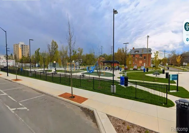 Photo 2 of Land for sale at 3350 Lawrence St, Detroit, MI 48206 | MLS# 20261037722 | Listing updated on 2026-05-25