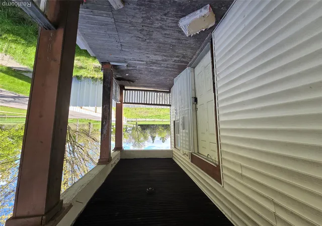 Photo 3 of Single family home for sale at 611 S 4th Avenue, Saginaw City Saginaw, MI 48607 | MLS# 20261037724 | Listing updated on 2026-05-27