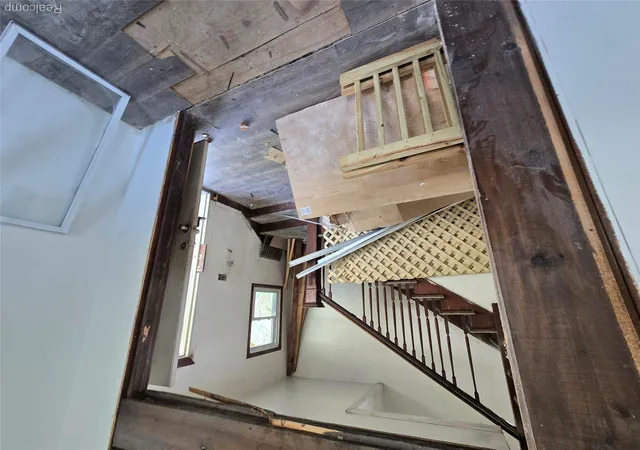 Photo 3 of Single family home for sale at 611 S 4th Avenue, Saginaw City Saginaw, MI 48607 | MLS# 20261037724 | Listing updated on 2026-05-27
