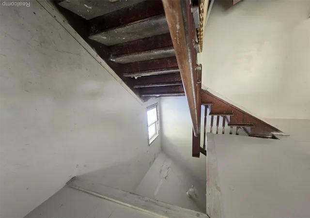 Photo 4 of Single family home for sale at 611 S 4th Avenue, Saginaw City Saginaw, MI 48607 | MLS# 20261037724 | Listing updated on 2026-05-27