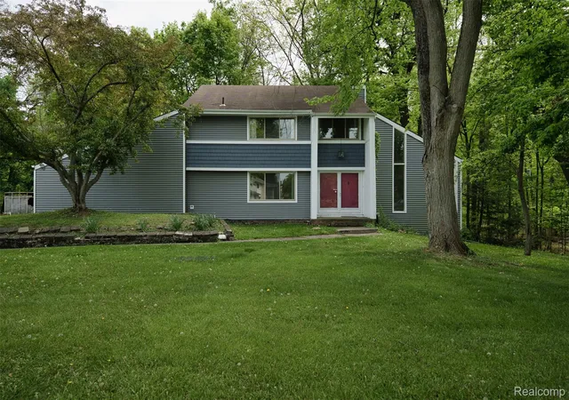 Homes for sale in Farmington Hills City Oakland, MI | 25201 Briarwyke Dr, Farmington Hills City Oakland, MI 48336 | MLS# 20261037731