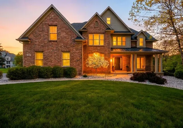 Photo 1 of Sale Pending at 2007 Autumn Hl Dr, Ann Arbor, MI 48103 | MLS# 81026024580 | Listing updated on 2026-06-09