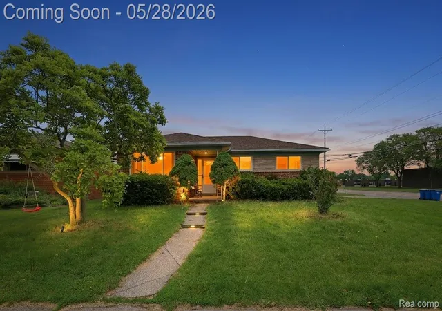 Homes for sale in Warren, MI | 29108 Dover Ave, Warren, MI 48088 | MLS# 20261037765