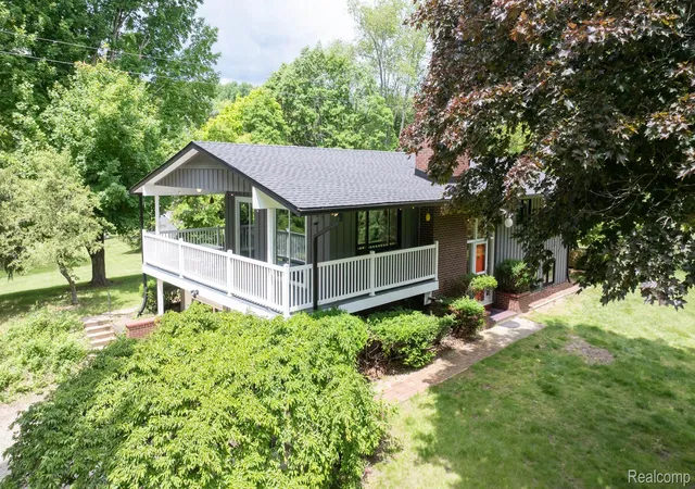 Homes for sale in Dexter Township Washtenaw, MI | 7333 Toma Rd, Dexter Township Washtenaw, MI 48130 | MLS# 20261037781