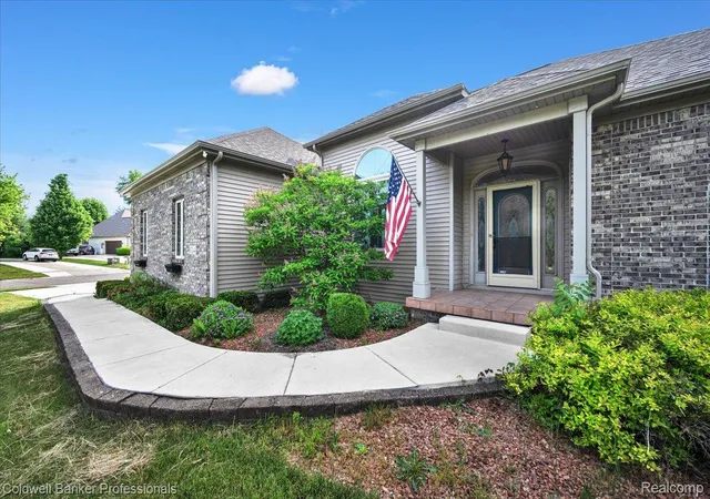 2nd image of 604 Carriage Wy, Davison, MI 48423 | MLS# 20261037790