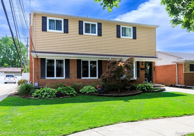 Homes for sale in Clawson City Oakland, MI | 430 N Batchewana St, Clawson City Oakland, MI 48017 | MLS# 20261037800