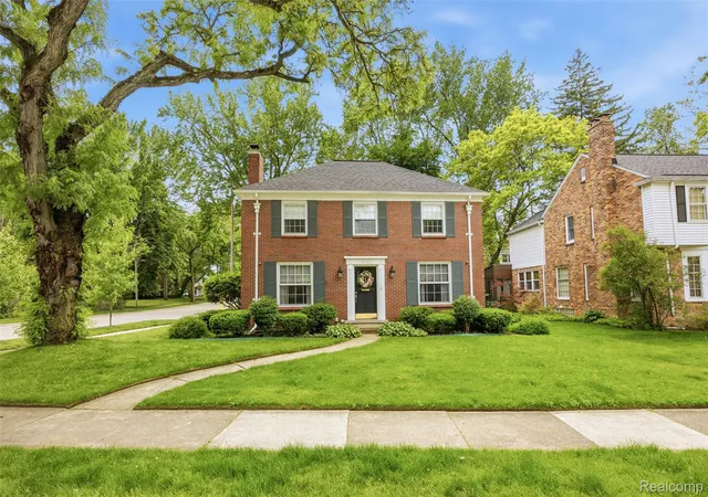 Photo 1 of Sale Pending at 840 Beechmont St, Dearborn, MI 48124 | MLS# 20261037813 | Listing updated on 2026-06-01