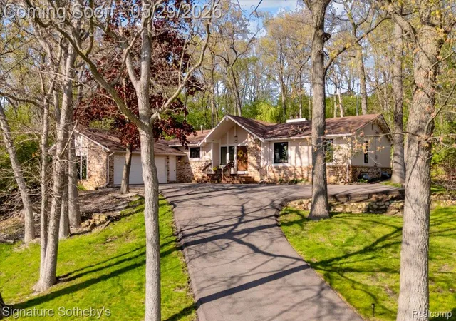 Photo 1 of Sale Pending at 6692 Balmoral Ter, Clarkston, MI 48346 | MLS# 20261037843 | Listing updated on 2026-06-13