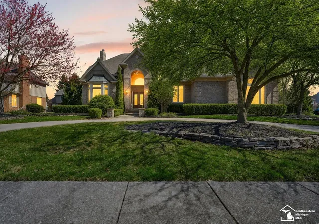 Photo 1 of Single family home for sale at 4592 Forestview Dr, West Bloomfield, MI 48322 | MLS# 57050208810 | Listing updated on 2026-10-06
