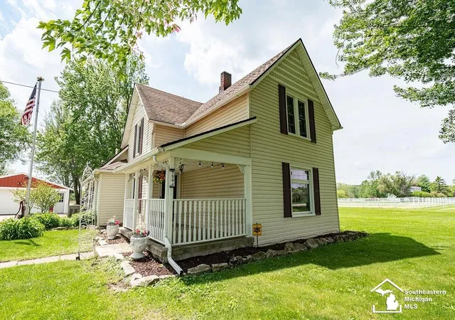 Homes for sale in Ash Township Monroe, MI | 1584 E Newburg Rd, Ash Township Monroe, MI 48117 | MLS# 57050208815