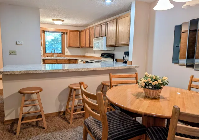 4th image of 6865 Pinebrook Dr, Bellaire, MI 49615 | MLS# 78080068767