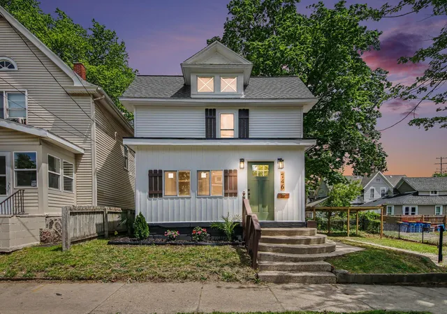 Homes for sale in Grand Rapids City Kent, MI | 746 Union Ave Se, Grand Rapids City Kent, MI 49503 | MLS# 65026024646