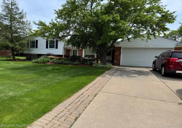 Homes for sale in Beverly Hills, MI | 18769 Walmer Ln, Beverly Hills, MI 48025 | MLS# 20261037900