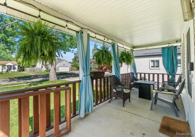 Photo 3 of Single family home for sale at 28828 Galloway St, Roseville, MI 48066 | MLS# 20261037923 | Listing updated on 2026-07-26