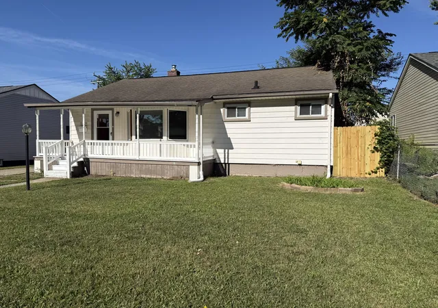 Photo 3 of Single family home for sale at 1650 S Harris, Ypsilanti, MI 48198 | MLS# 81026024662 | Listing updated on 2026-09-09