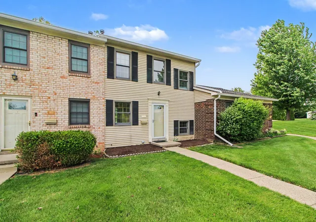 Photo 3 of Condo for sale at 1935 Sheffield Dr, Ypsilanti, MI 48198 | MLS# 81026024673 | Listing updated on 2026-05-30
