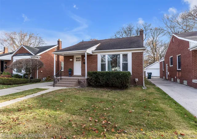 Homes for sale in Birmingham City Oakland, MI | 1257 S Eton, Birmingham City Oakland, MI 48009 | MLS# 20261037969