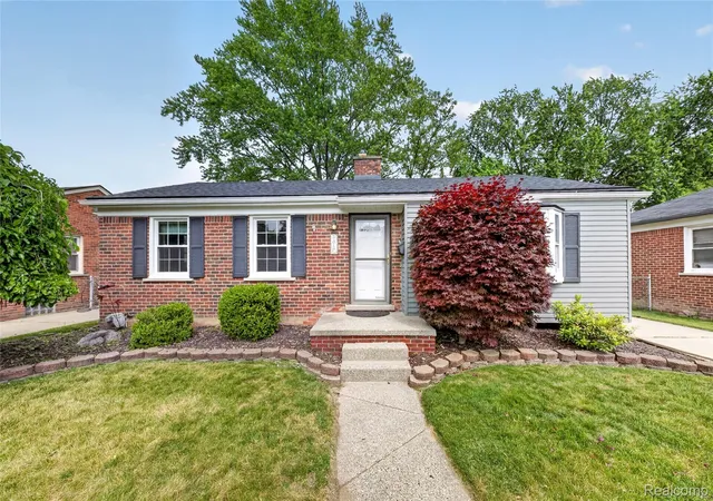 Photo 1 of Sale Pending at 9818 Roseland St, Livonia, MI 48150 | MLS# 20261037976 | Listing updated on 2026-06-15