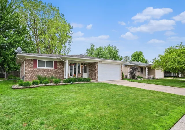 Photo 2 of Single family home for sale at 42967 Saxony Rd, Canton, MI 48187 | MLS# 81026024704 | Listing updated on 2026-05-31