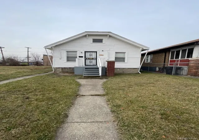 Homes for sale in Detroit, MI | 15351 Petoskey Ave, Detroit, MI 48238 | MLS# 20261038004