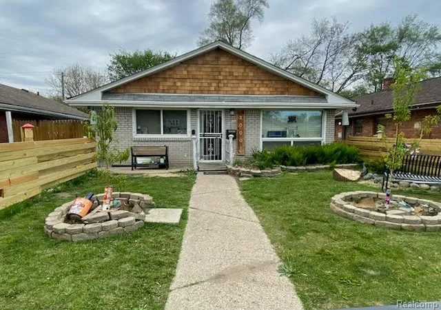 Photo 1 of Single family home for sale at 20001 Washburn St, Detroit, MI 48221 | MLS# 20261038009 | Listing updated on 2026-06-19