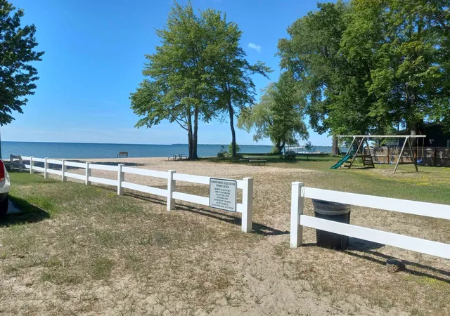 Photo 2 of Single family home for sale at 4144 E Anne St, Au Gres, MI 48703 | MLS# 77080068783 | Listing updated on 2026-08-29