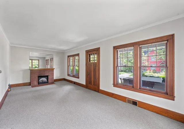 Photo 4 of Single family home for sale at 816 Miller Ave, Ann Arbor, MI 48103 | MLS# 81026024725 | Listing updated on 2026-05-29