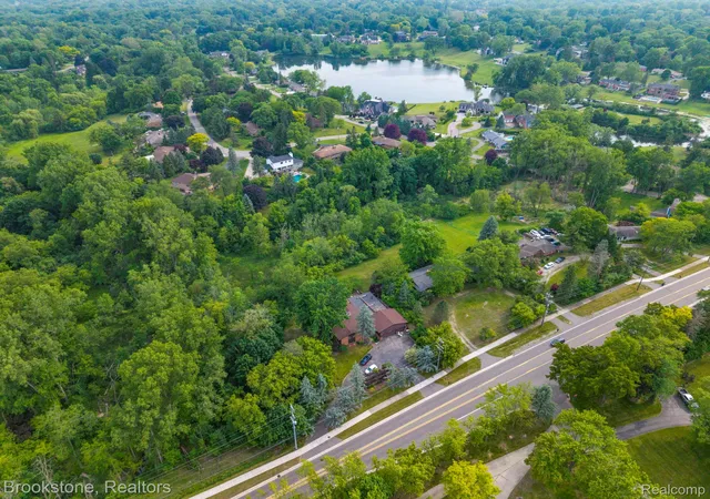 Photo 1 of Land for sale at 4665 W Maple Rd, Bloomfield Hills, MI 48301 | MLS# 20261038023 | Listing updated on 2026-05-29