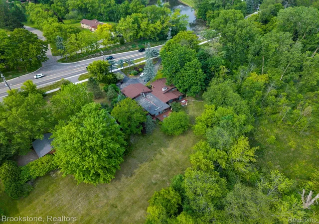 Photo 2 of Land for sale at 4665 W Maple Rd, Bloomfield Hills, MI 48301 | MLS# 20261038023 | Listing updated on 2026-05-29