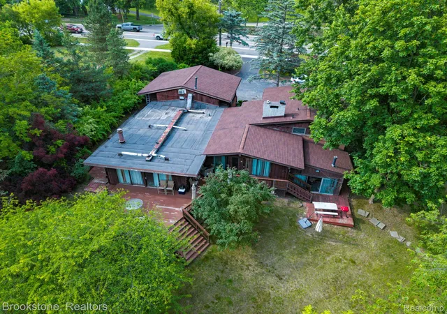 Photo 4 of Land for sale at 4665 W Maple Rd, Bloomfield Hills, MI 48301 | MLS# 20261038023 | Listing updated on 2026-05-29