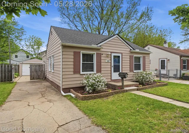 Photo 3 of Single family home for sale at 1620 Browning St, Ferndale, MI 48220 | MLS# 20261038050 | Listing updated on 2026-06-11