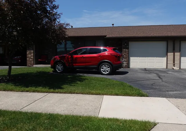 Photo 3 of Condo for sale at 2931 Porter Ct Sw, Grandville, MI 49418 | MLS# 65026024761 | Listing updated on 2026-06-10