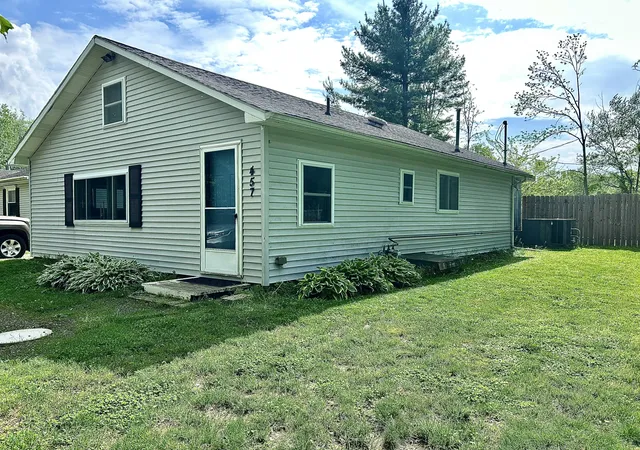 Photo 3 of Single family home for sale at 457 S Burr Oak Rd, Colon, MI 49040 | MLS# 68026024762 | Listing updated on 2026-09-09