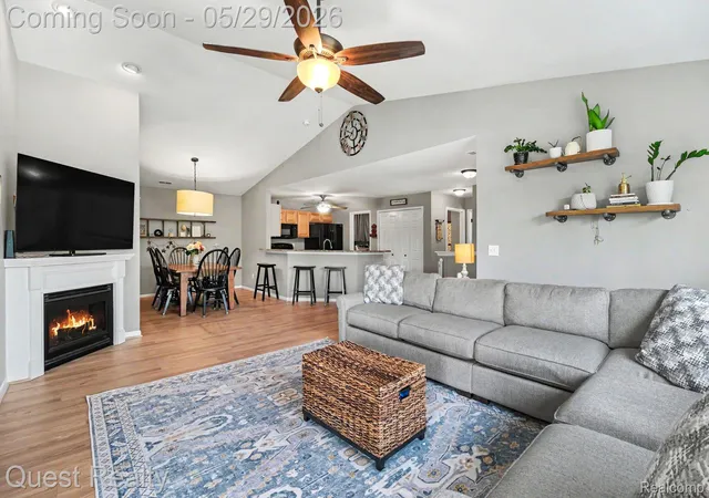 Listing Photo 4 - Condo for sale in building located at 16839 Dover Dr, Northville, MI 48168 6503 - Unit #140