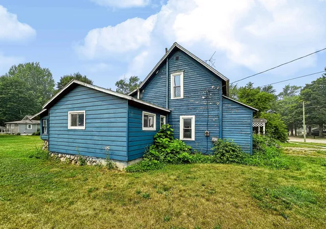 2nd image of 125 N Chippewa, Shepherd, MI 48883 | MLS# 78080068793