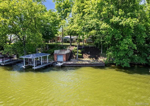 Photo 4 of Single family home for sale at 47435 N Shore Dr, Van Buren Township, MI 48111 | MLS# 20261038154 | Listing updated on 2026-06-21