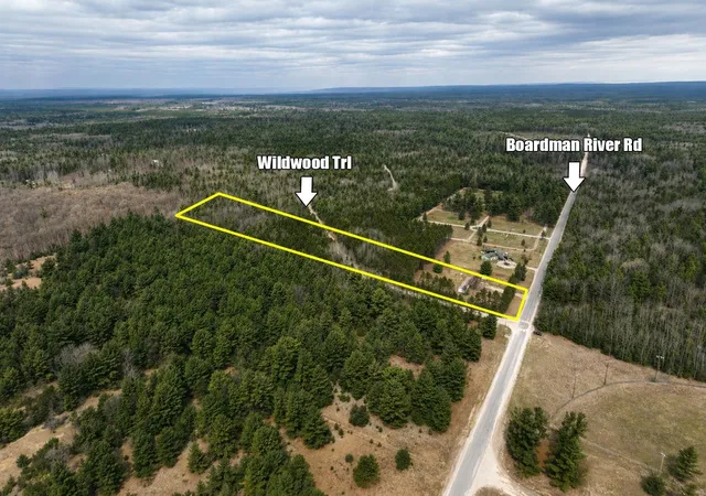Photo 1 of Single family home for sale at 4724 Sw Boardman River Rd, South Boardman, MI 49680 | MLS# 78080068797 | Listing updated on 2026-06-16