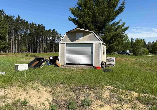 Photo 3 of Single family home for sale at 4724 SW Boardman River Rd, South Boardman, MI 49680 | MLS# 78080068797 | Listing updated on 2026-06-16