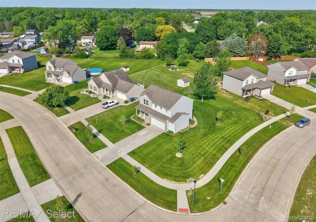 Photo 3 of Single family home for sale at 6054 Weyerbacher Dr, Swartz Creek, MI 48473 | MLS# 20261038212 | Listing updated on 2026-06-03
