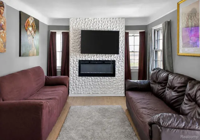 Photo 4 of Single family home for sale at 14949 Coyle St, Detroit, MI 48227 | MLS# 20261038221 | Listing updated on 2026-06-18