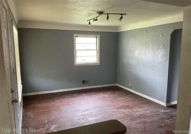 Photo 3 of Single family home for sale at 15220 Tacoma St, Detroit, MI 48205 | MLS# 20261038223 | Listing updated on 2026-09-23