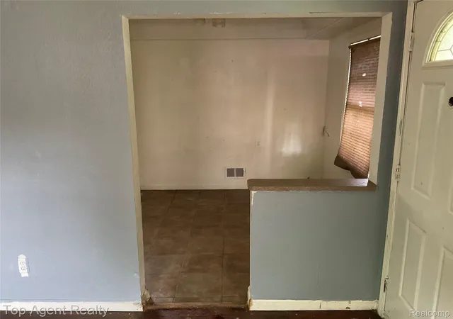 Photo 3 of Single family home for sale at 15220 Tacoma St, Detroit, MI 48205 | MLS# 20261038223 | Listing updated on 2026-09-23