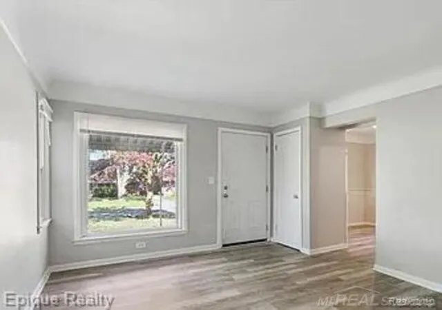 3rd image of 19373 Goulburn St, Detroit, MI 48205 | MLS# 58050208940