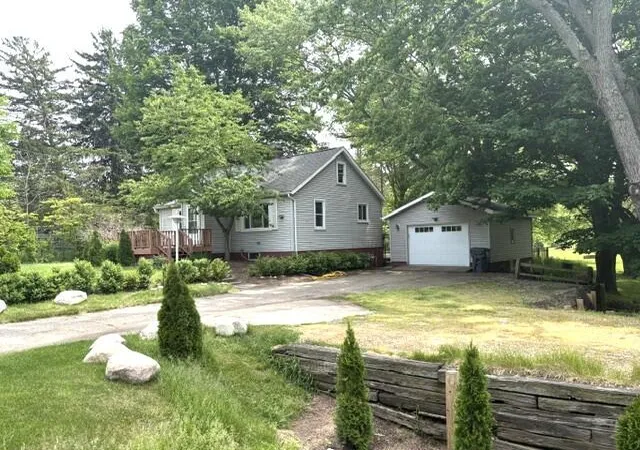 4th image of 67741 County Road 388, South Haven, MI 49090 | MLS# 69026024813