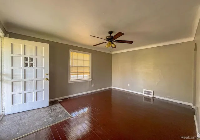 Photo 2 of Single family home for sale at 19455 Mccormick St, Detroit, MI 48224 | MLS# 20261038250 | Listing updated on 2026-09-16