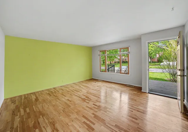 Photo 3 of Single family home for sale at 1012 Taylor St, Mount Pleasant, MI 48858 | MLS# 79080068804 | Listing updated on 2026-06-01